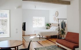 Oxford Green House By Lovelystay